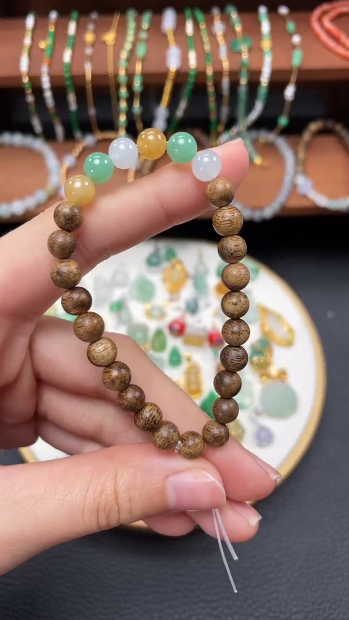 【闪购商品】翡翠吊坠(不含链)未镶嵌一个  JK488