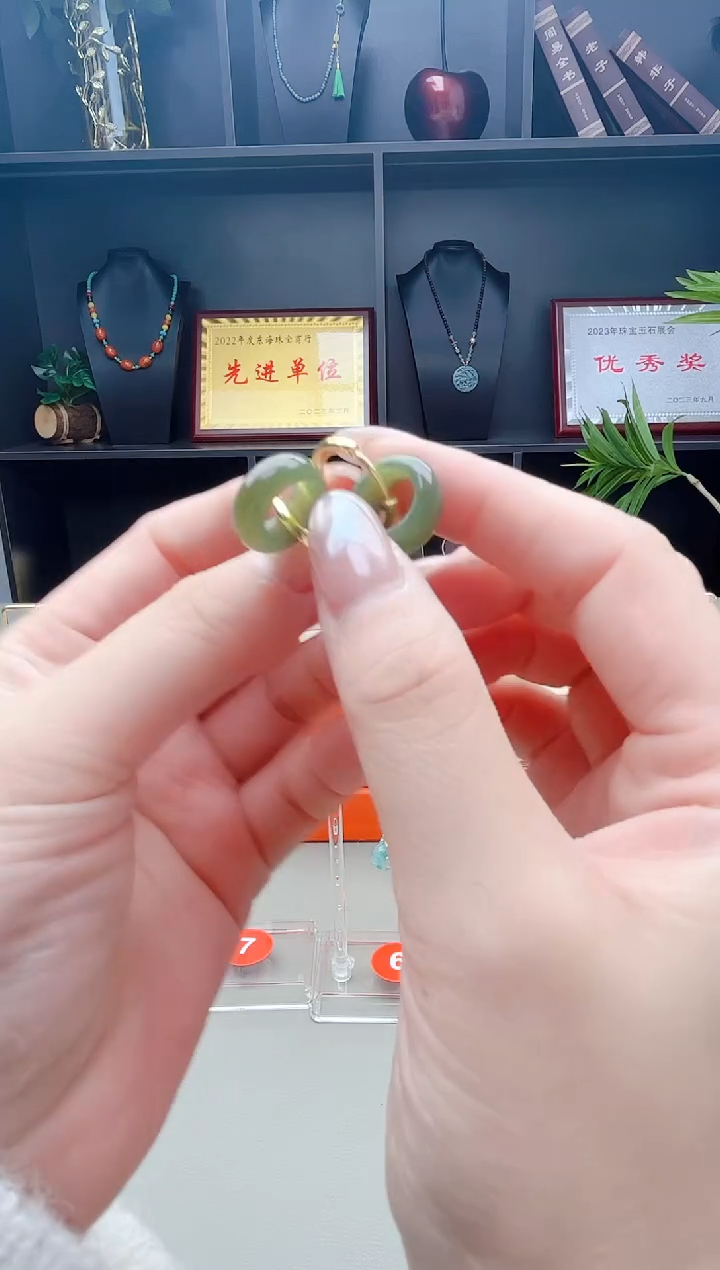 未镶嵌和田玉耳饰碧玉耳圈