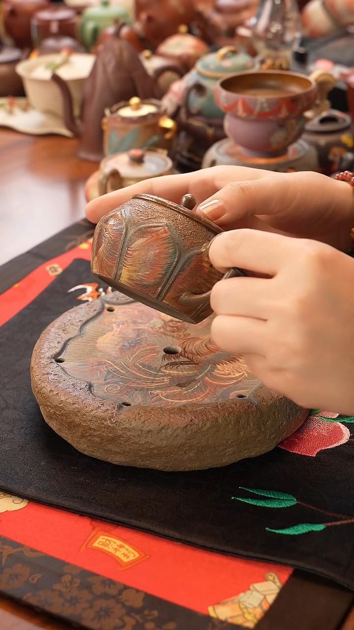 茶壶紫砂宜兴紫砂火凤曼殊