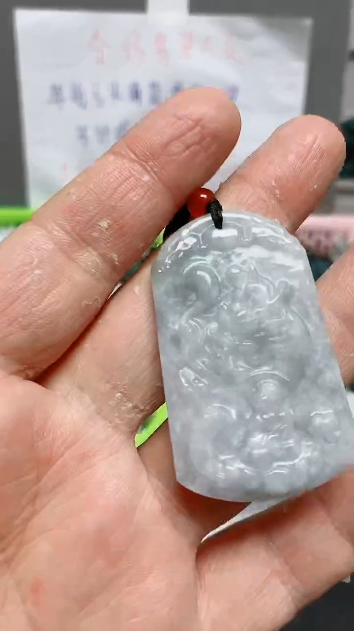 【闪购商品】翡翠颈饰未镶嵌天然翡翠A货