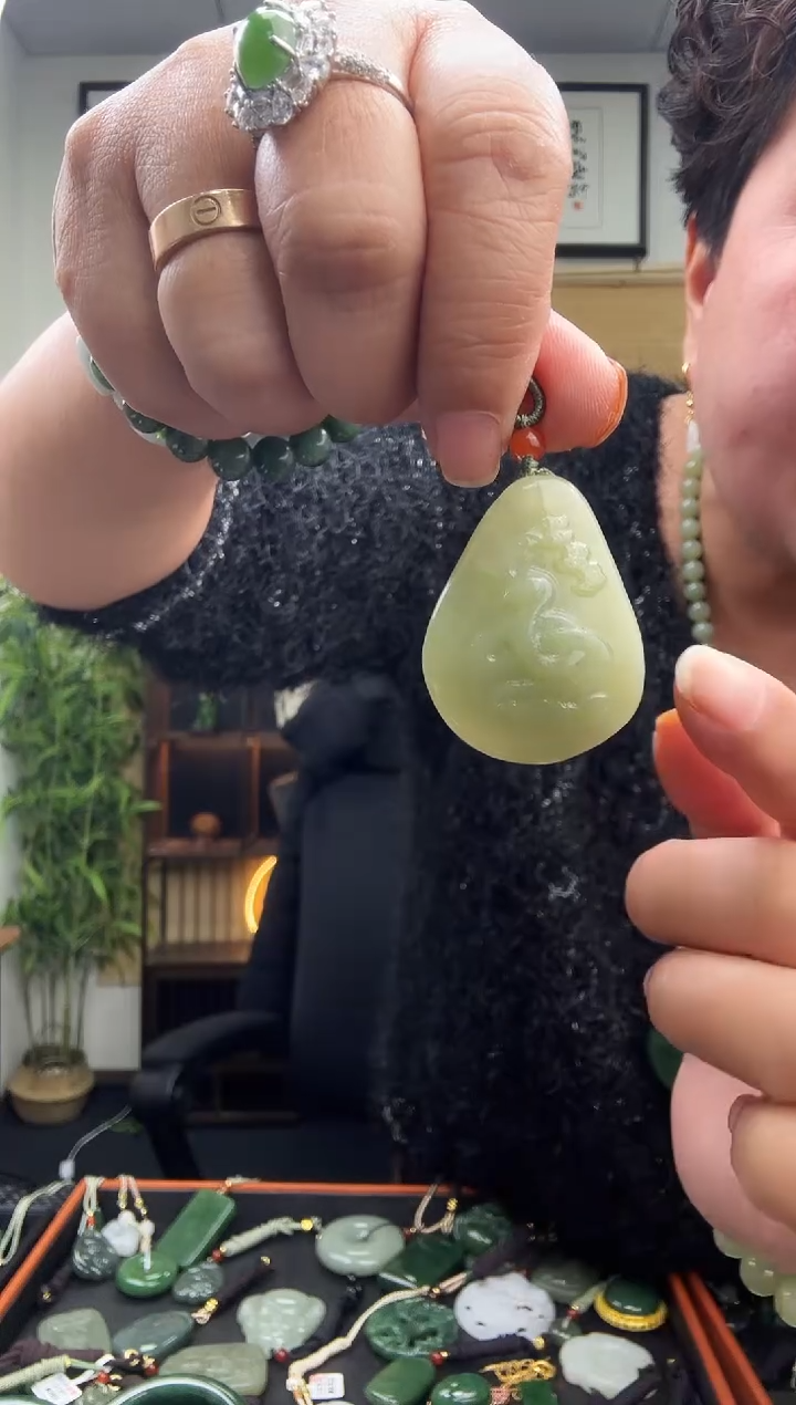颈饰未镶嵌和田玉多样性发一  9