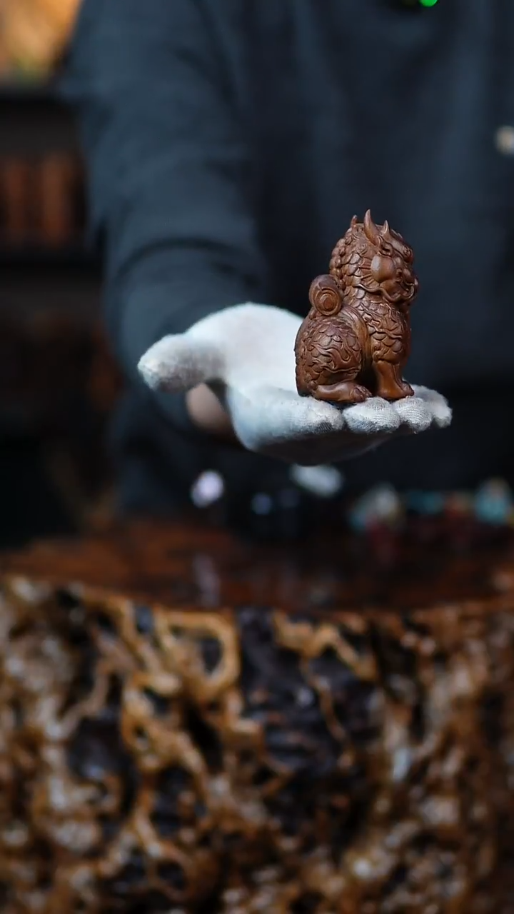 枣木百年鸡心枣木麒麟背书