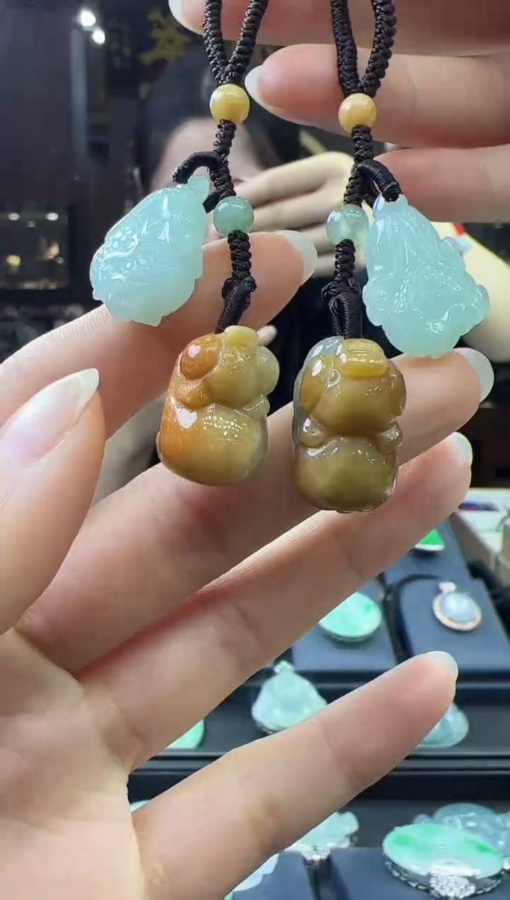 【闪购商品】翡翠挂件未镶嵌包挂（多样性发其一）