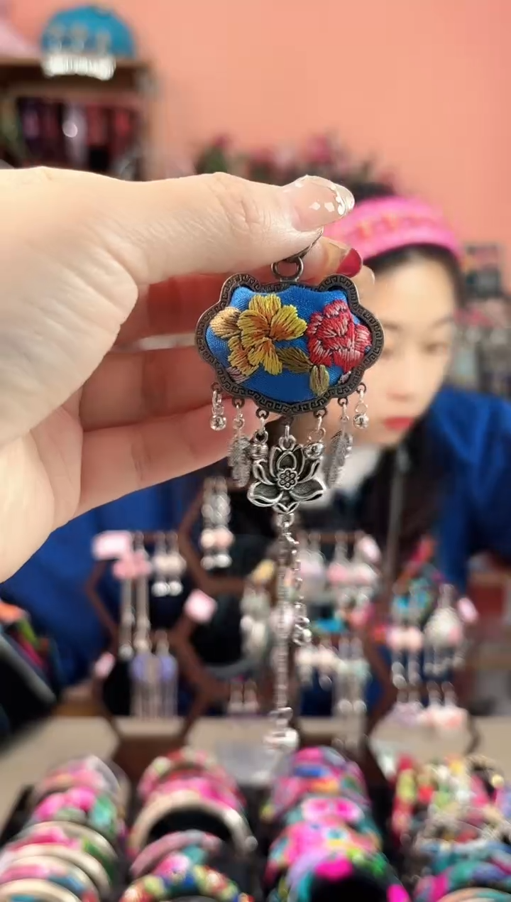 艺枝独绣手工饰品21