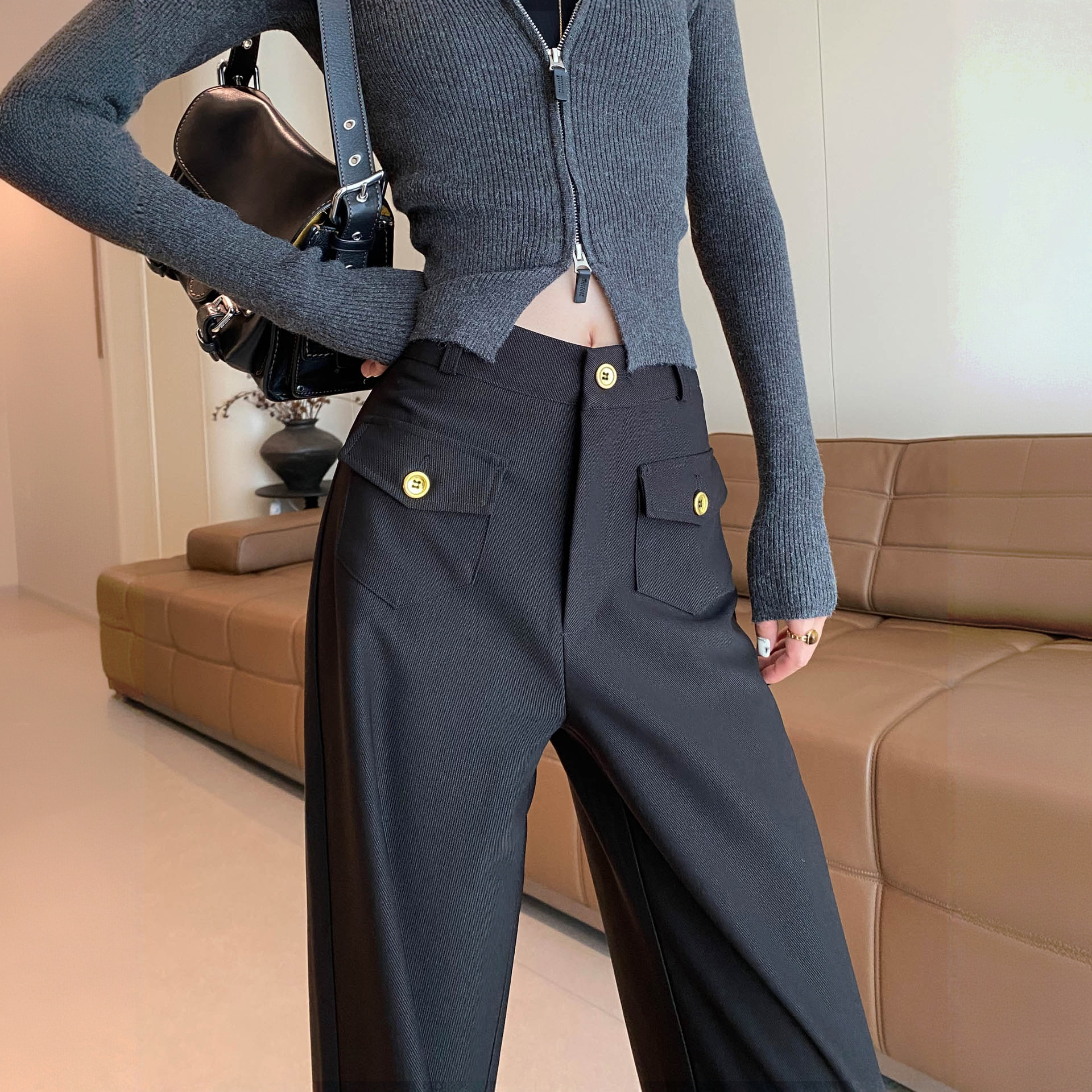 黑色秋冬新款高腰垂感西装直筒休闲裤子加绒大码女装毛呢阔腿裤