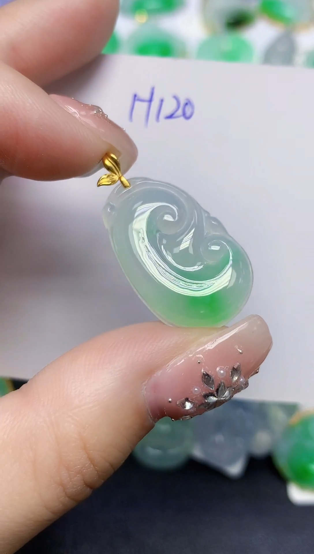 颈饰18K金镶嵌翡翠天然缅甸翡翠A货翡翠百元以上9元证书费自理