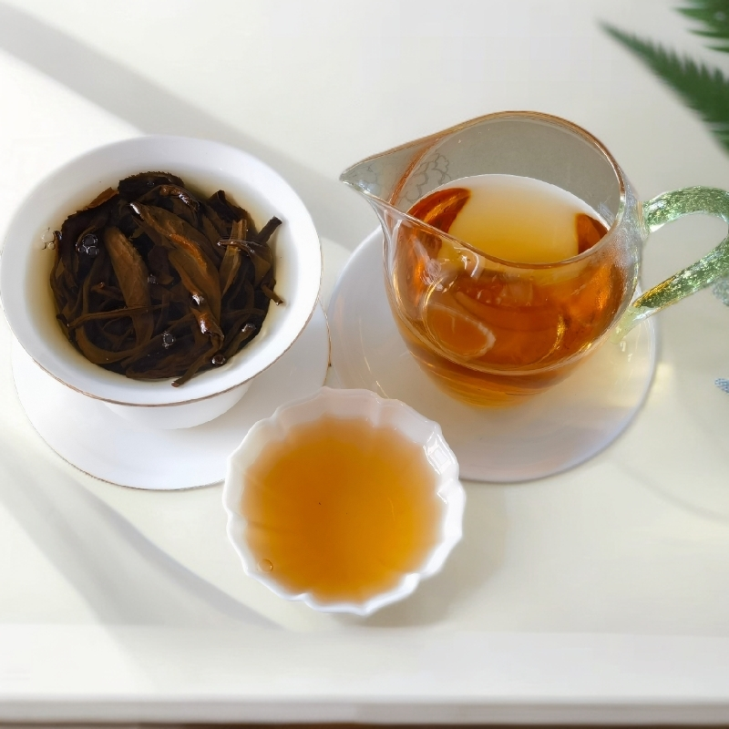 云南普洱茶通用链接冰岛坝歪黄金叶200克一饼
