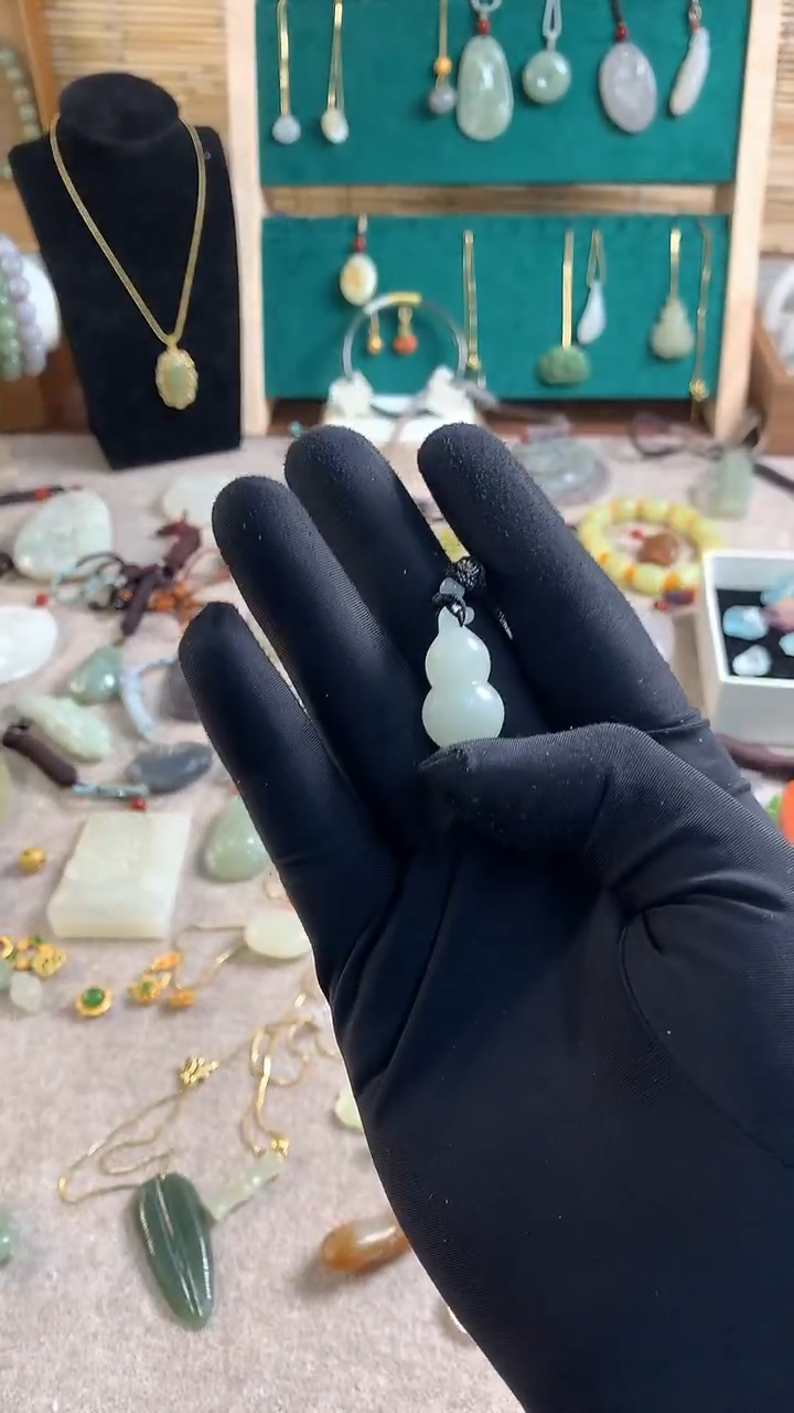 颈饰未镶嵌和田玉2