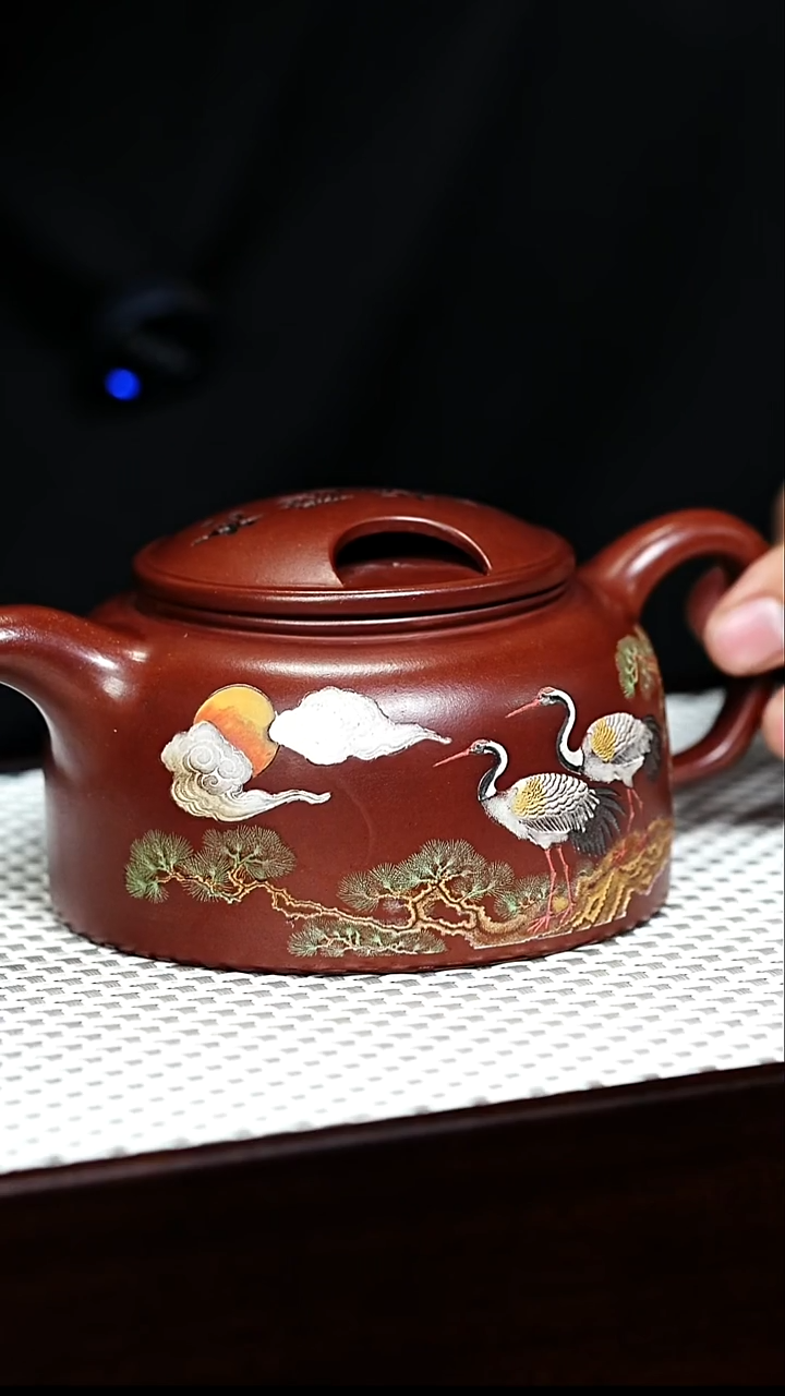 茶壶紫砂宜兴紫砂 牛盖莲子 龙血砂 梅鹏 h195