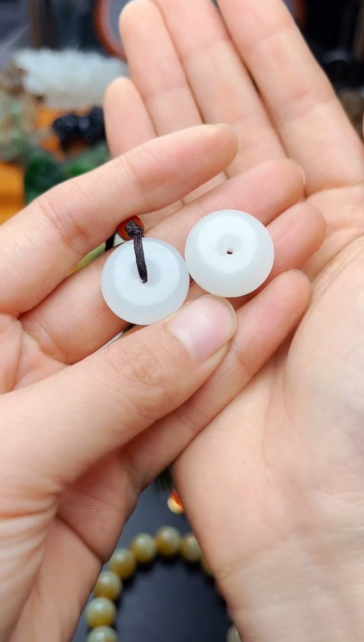 【闪购商品】和田玉颈饰未镶嵌平安扣多样性拍一发一