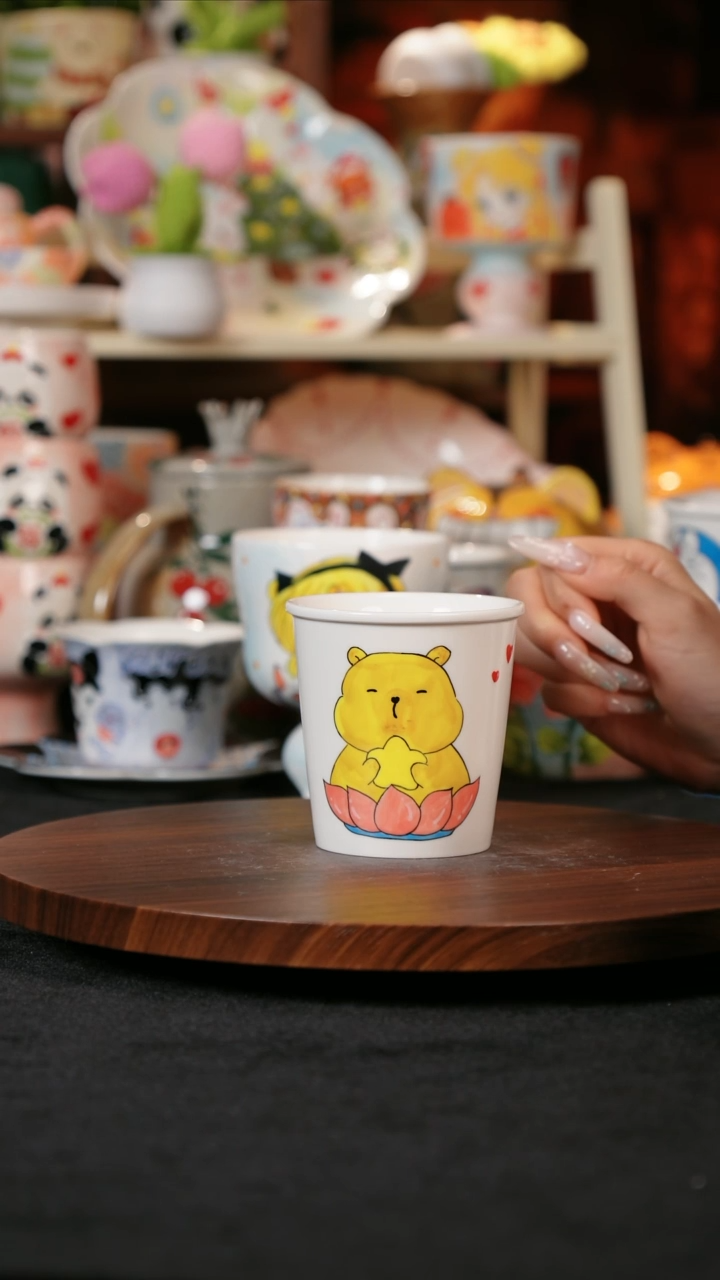 【闪购商品】景德镇手工手绘高温釉下彩陶瓷杯