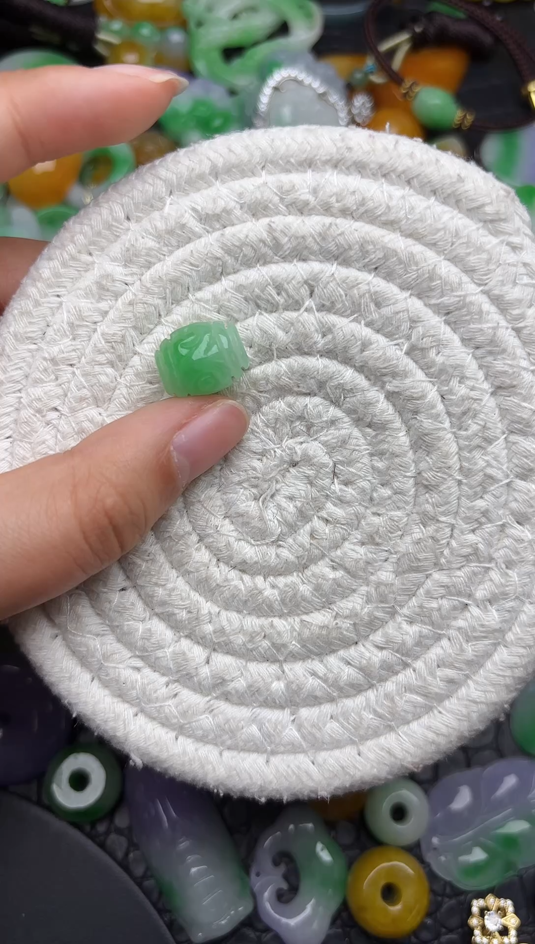 颈饰未镶嵌翡翠缅甸翡翠吊坠