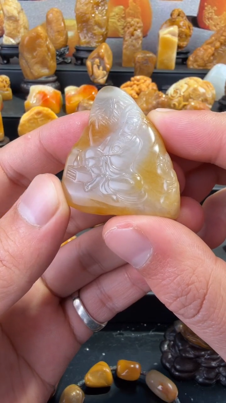 【闪购商品】田黄石半知田黄直播间