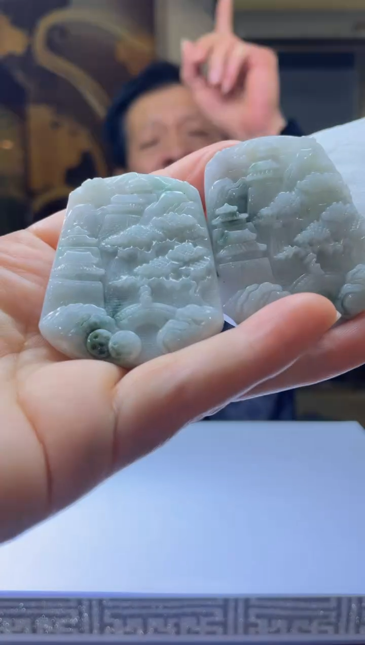 【闪购商品】翡翠吊坠(不含链)未镶嵌LWT02120007(多样性发其一)