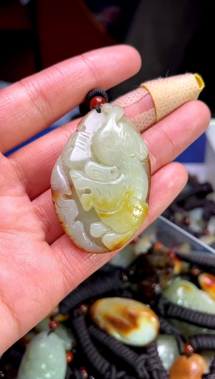 【闪购商品】和田玉颈饰未镶嵌1