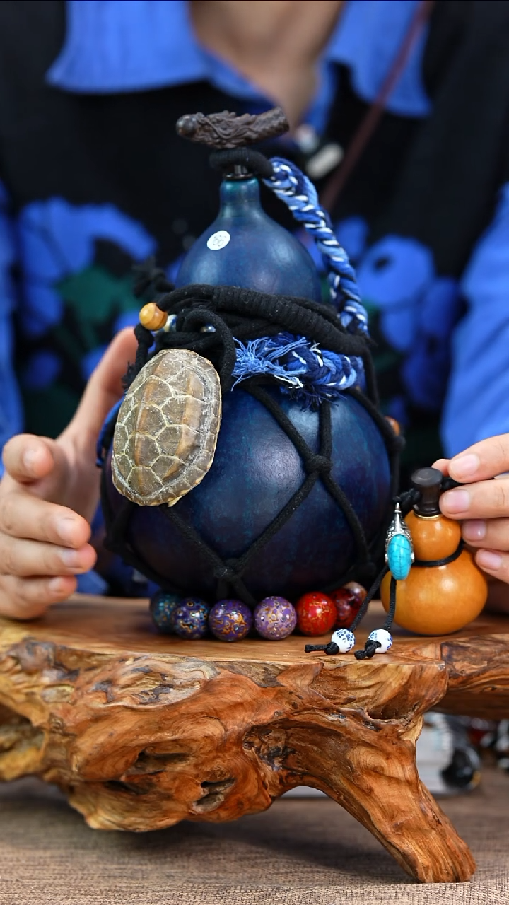 【闪购商品】166—光岳葫天然脖挂车挂大漆手捻小葫芦