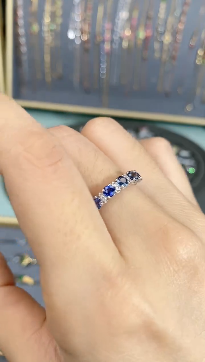 【闪购商品】蓝宝石戒指18K金镶嵌戒指