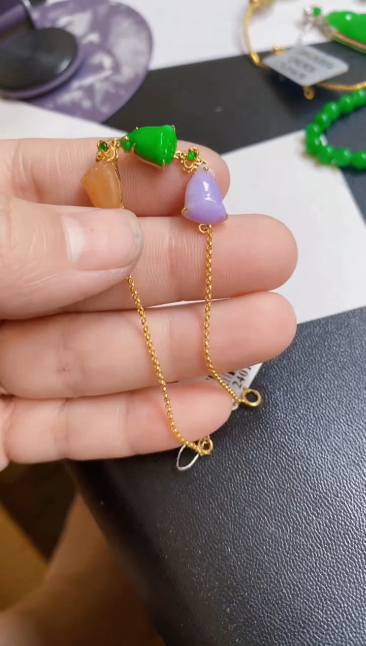 【闪购商品】翡翠颈饰18K金镶嵌手链