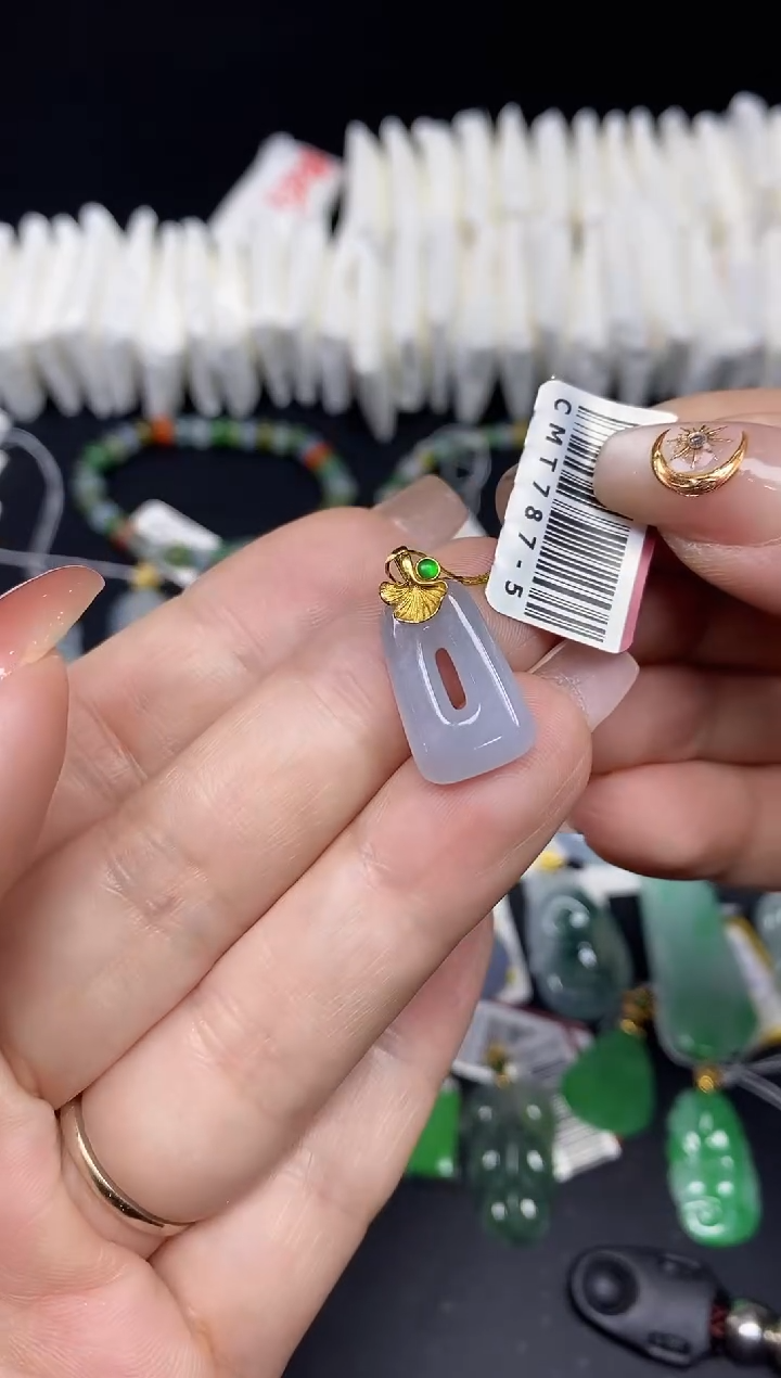 吊坠(不含链)18K金镶嵌翡翠公主扣18K金扣镶嵌@@CMT787-5