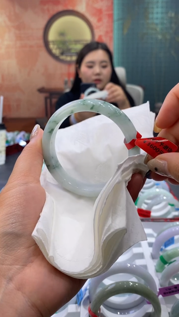 未镶嵌手镯翡翠多人00012199