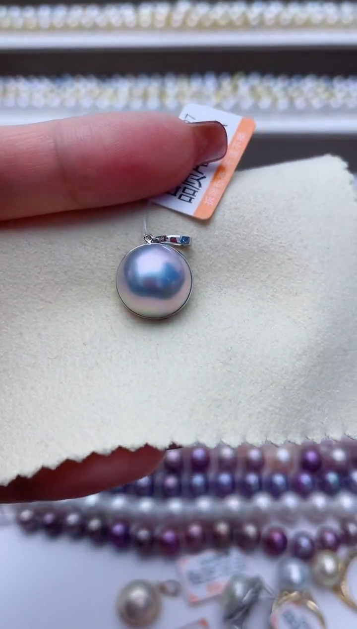 【闪购商品】拼合珍珠（马贝珠）颈饰18K金镶嵌W31