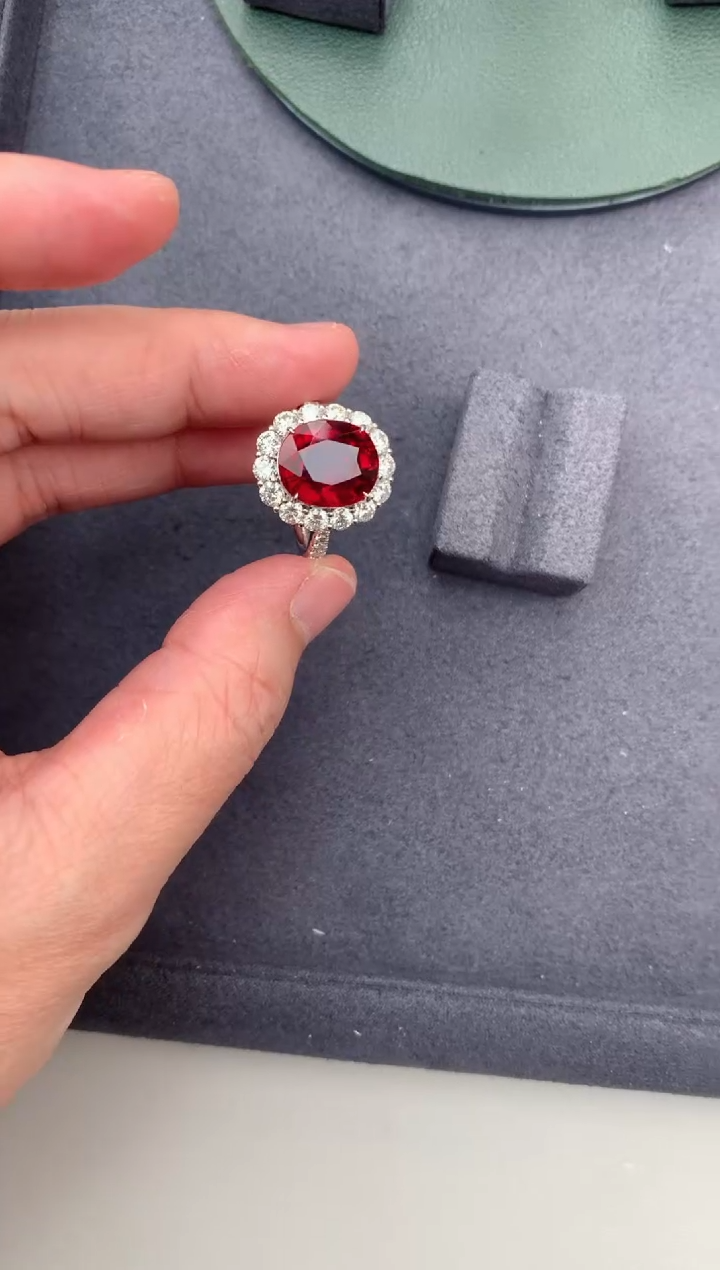 【闪购商品】碧玺戒指18K金镶嵌5.2ct卢比莱戒指