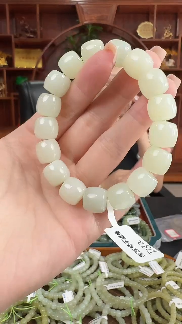 手链未镶嵌和田玉d82 鹅黄手串