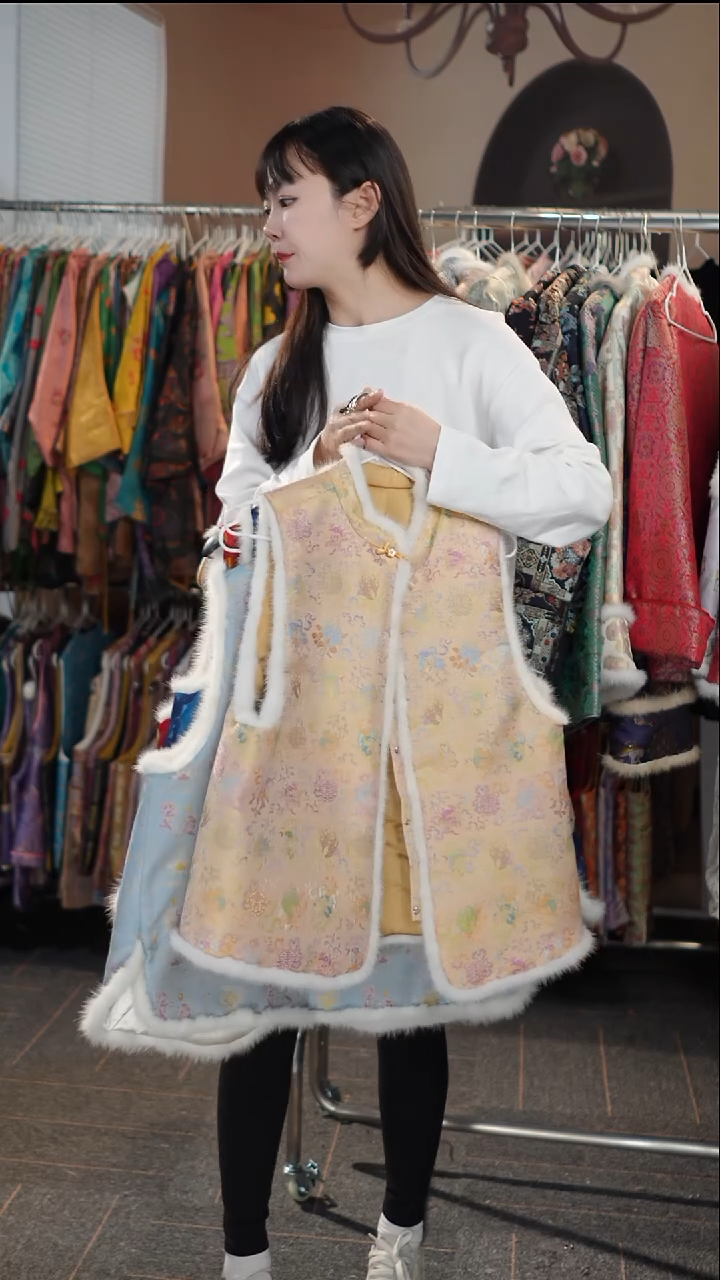 金古钱夹棉马甲   