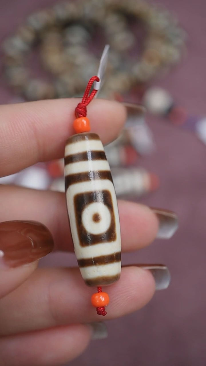 【闪购商品】玛瑙/玉髓颈饰未镶嵌蚀花玛瑙珠定制编绳