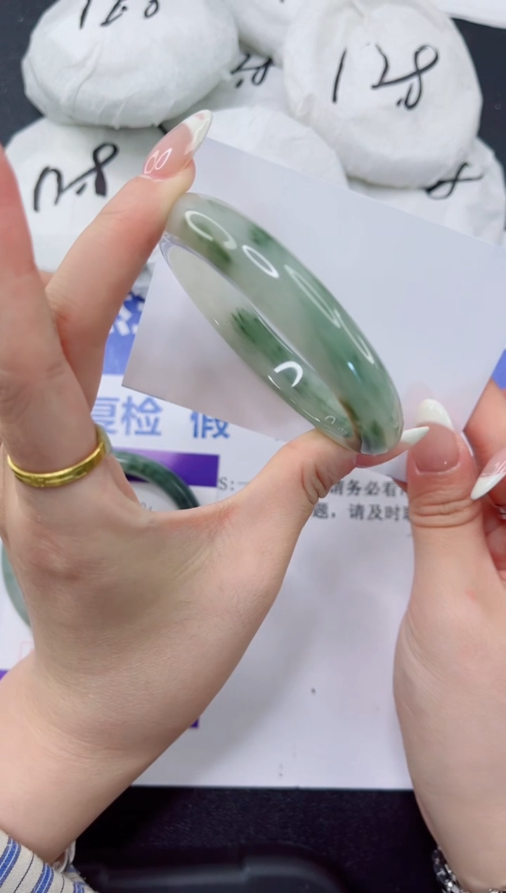 石英质玉手镯未镶嵌242-62