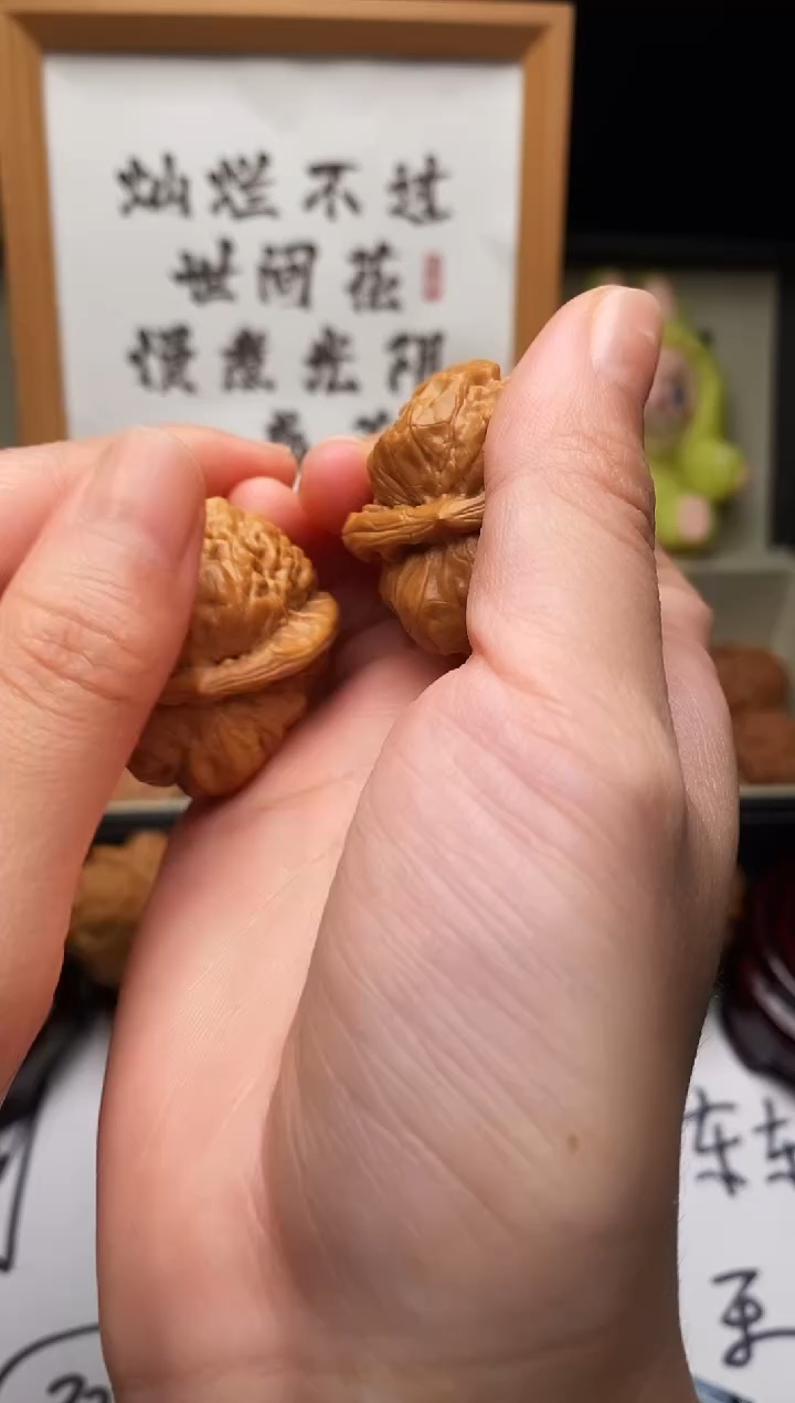 桃核吊坠友*.编号03