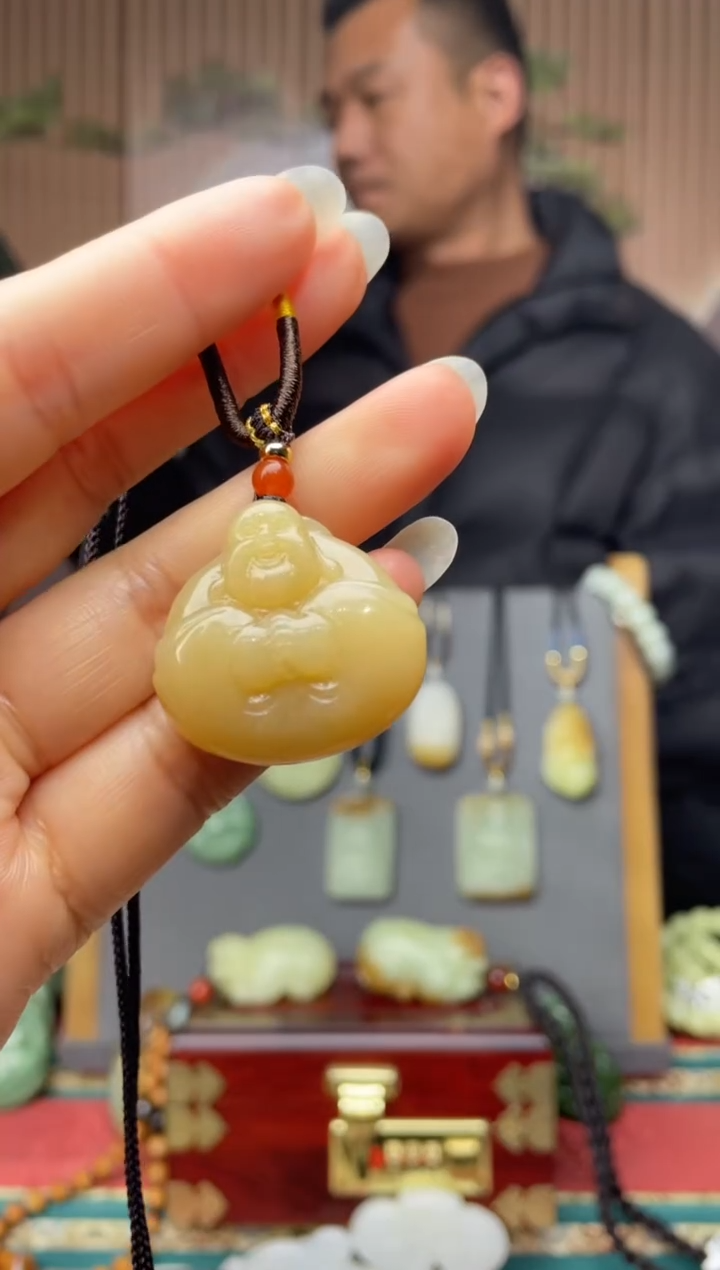 颈饰未镶嵌和田玉拍一发一