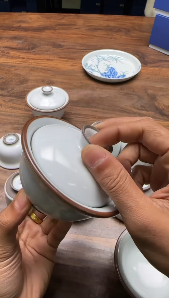 闲****着燕泥堂 汝白大盖碗