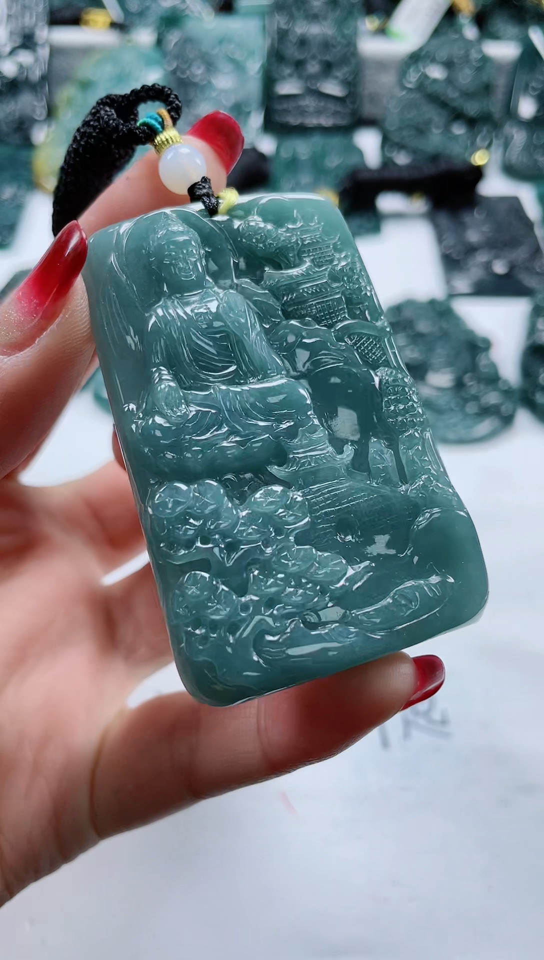 【闪购商品】翡翠颈饰未镶嵌           