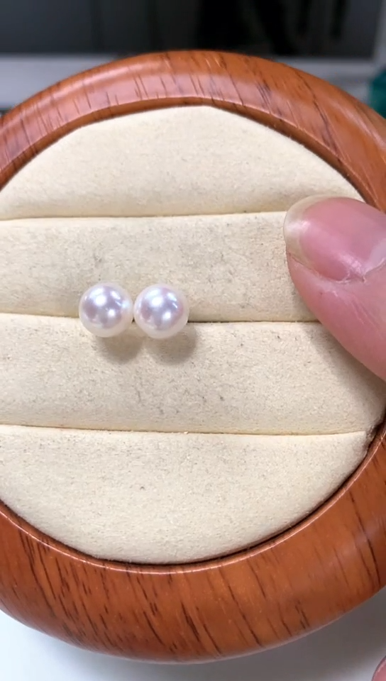 【闪购商品】海水珍珠耳钉18K金镶嵌8-9海水素钉