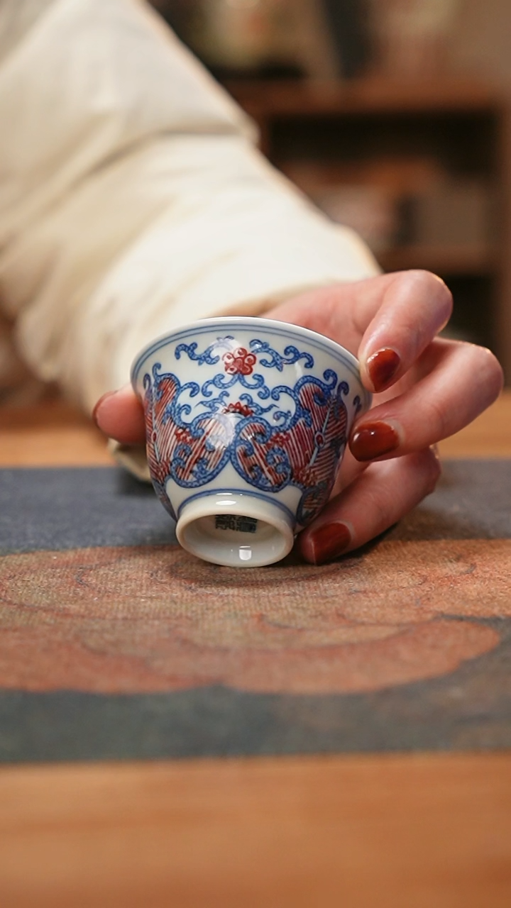 【闪购商品】贵红窑青花釉里红忍冬蕉叶我呢铃铛杯