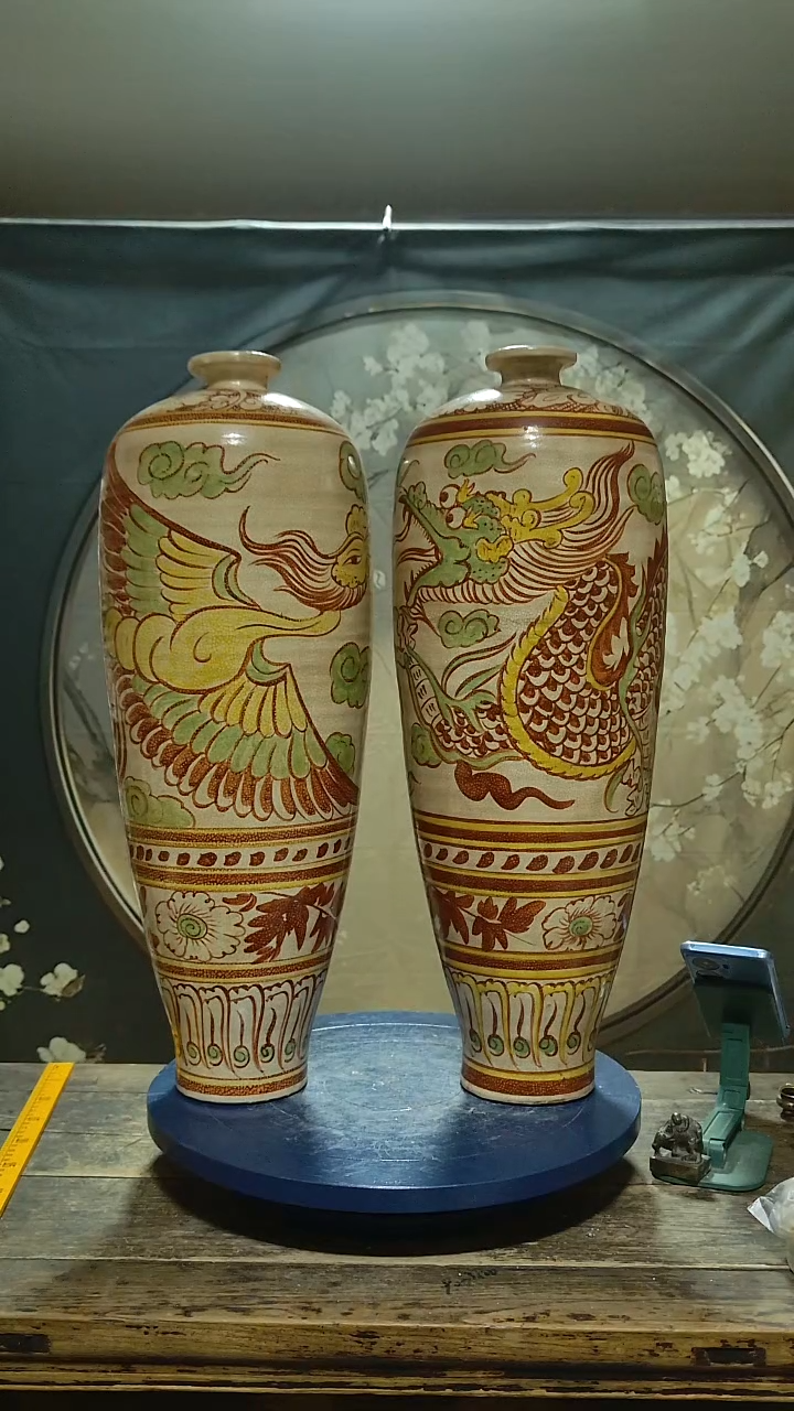 观音磁州窑红绿彩龙凤纹梅瓶高60公分