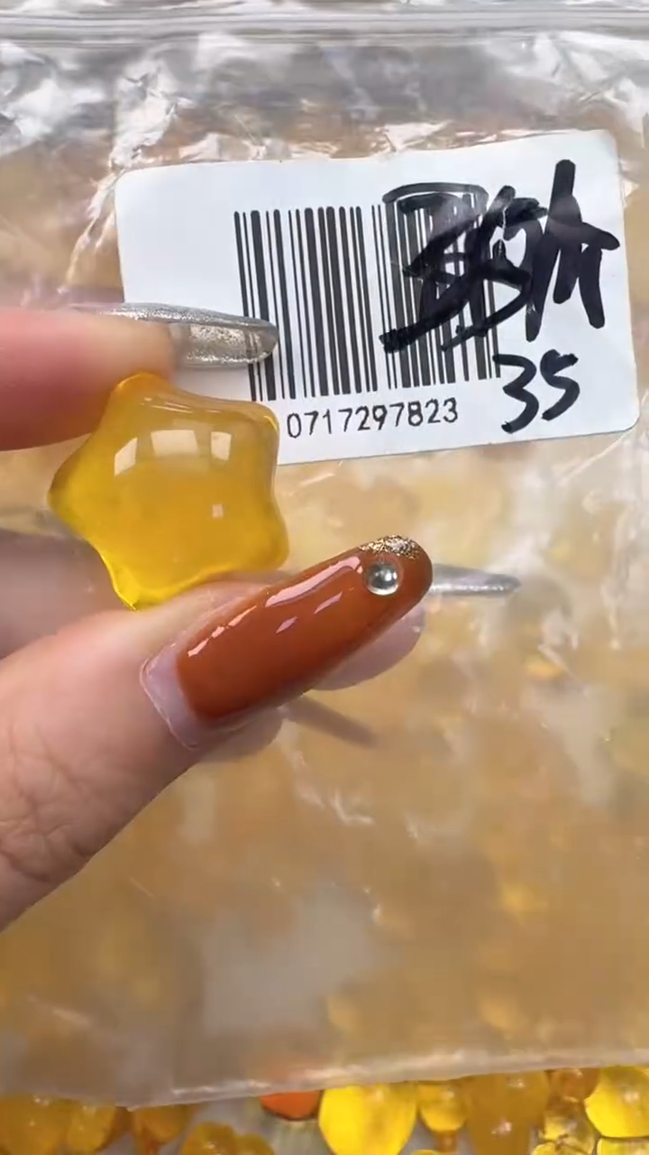 裸石琥珀未镶嵌如图