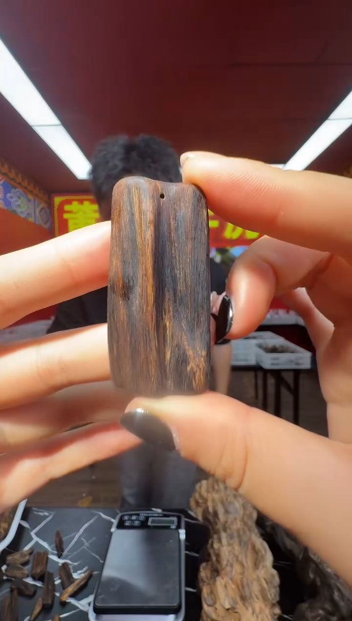 沉香吊坠d15达拉干多样性发一