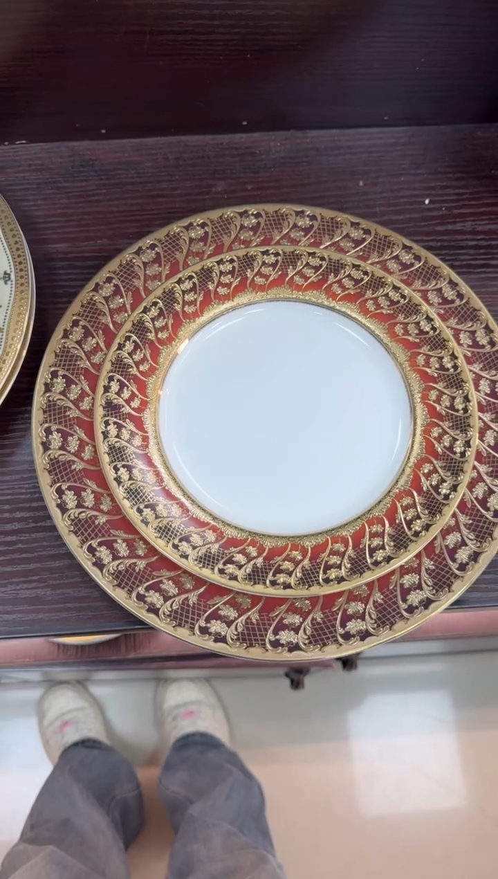 【闪购商品】瓷片10.5+8大小摆台 瑕 福利价