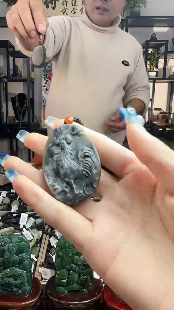 颈饰未镶嵌和田玉鸡