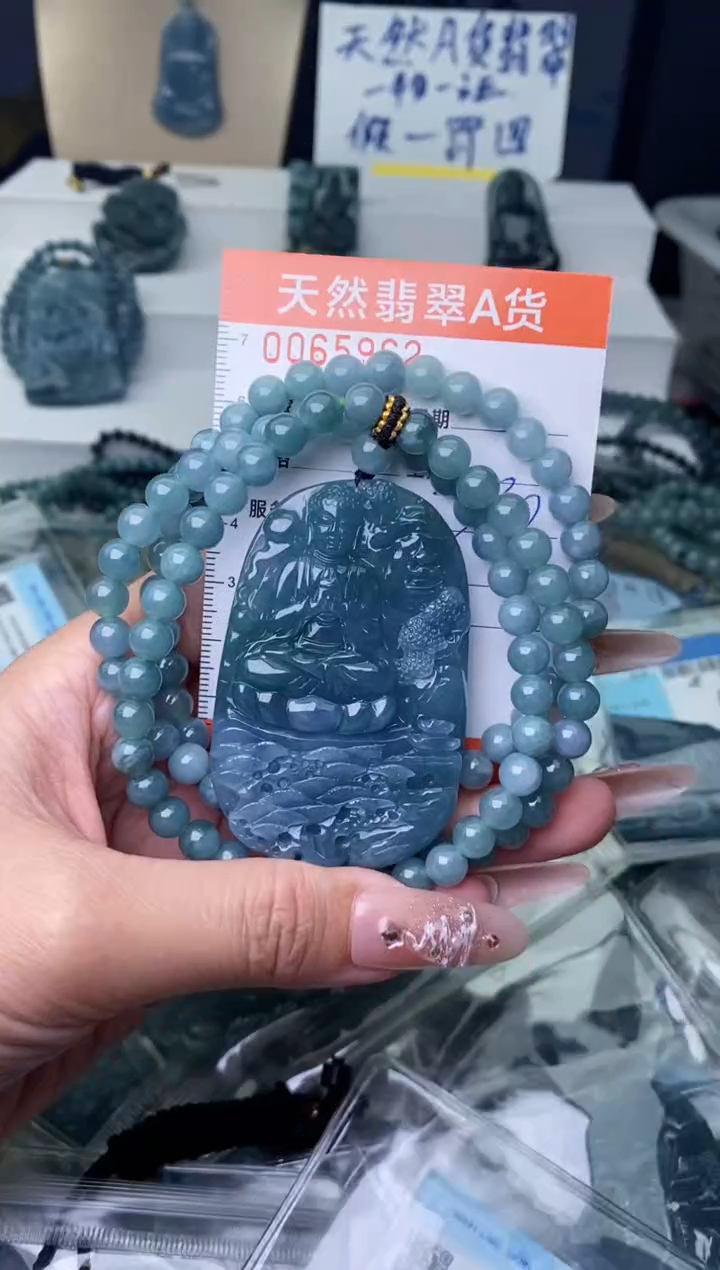 【闪购商品】翡翠颈饰未镶嵌···········