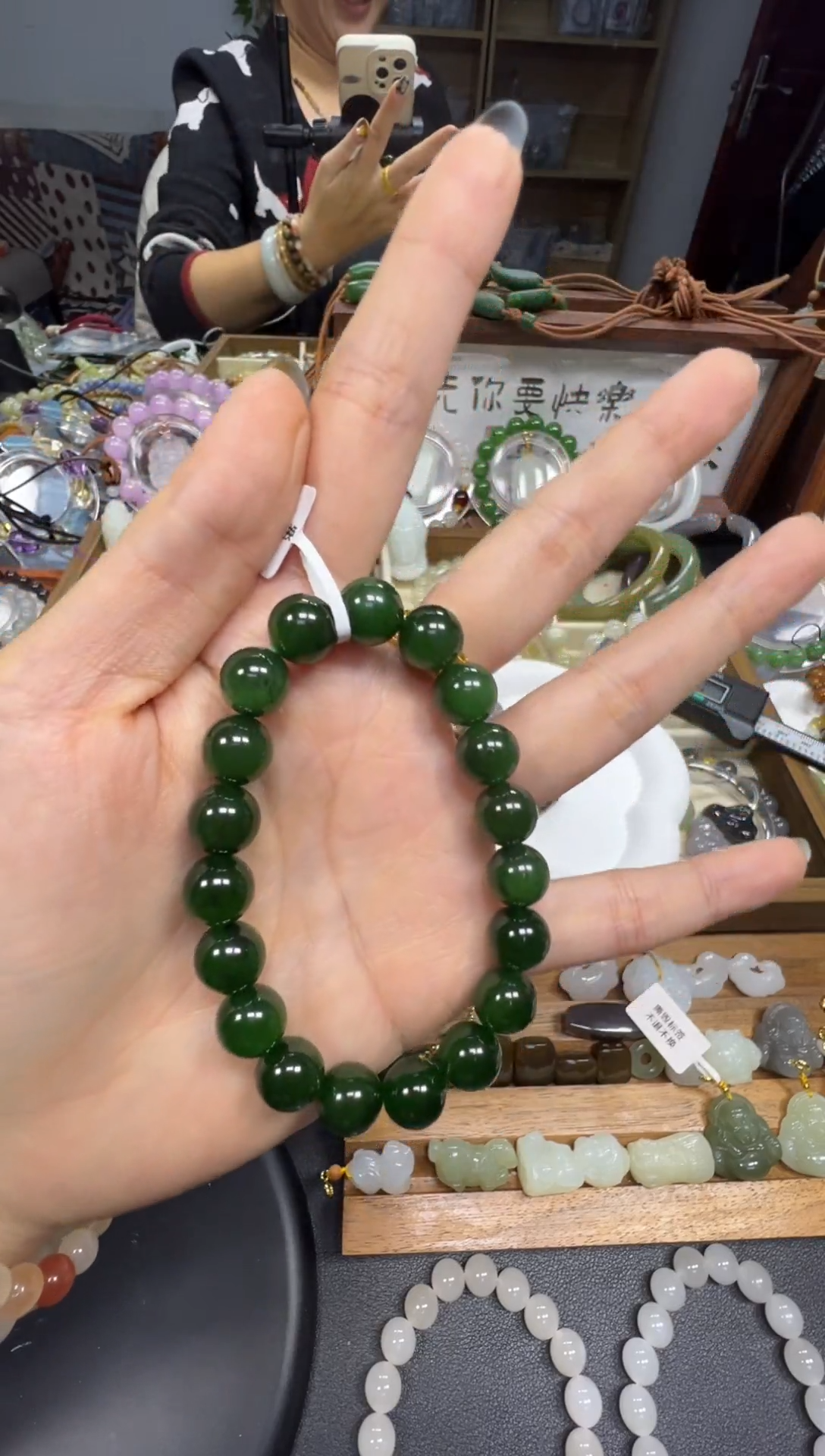 未镶嵌手链和田玉碧玉卡10菠菜绿手串