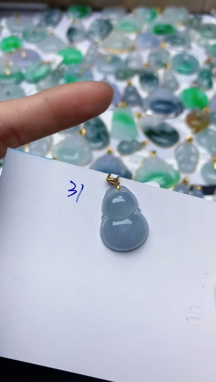 【闪购商品】翡翠颈饰18K金镶嵌天然翡翠A货   