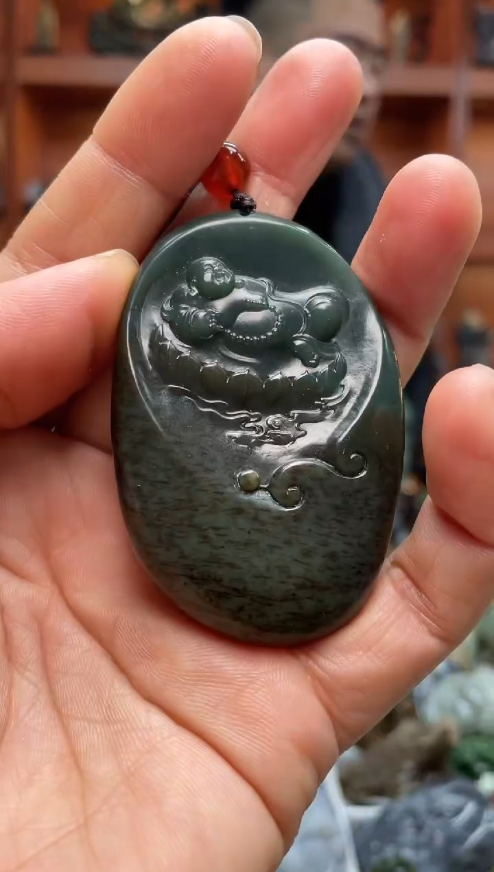 未镶嵌和田玉把件1