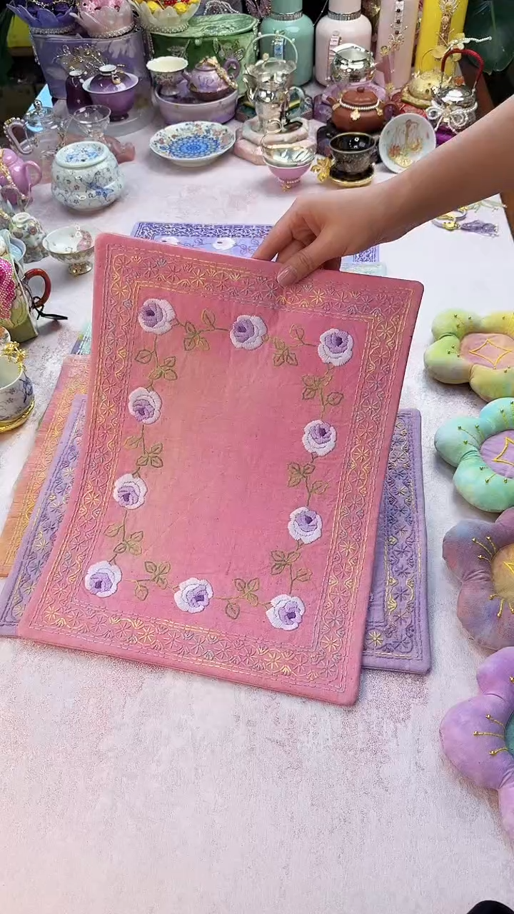 97满绣玫瑰刺子绣茶席