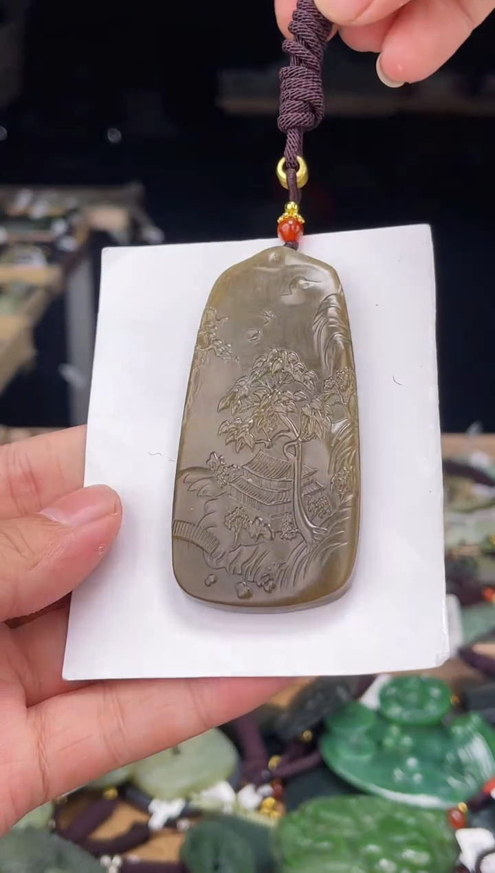 颈饰未镶嵌和田玉1