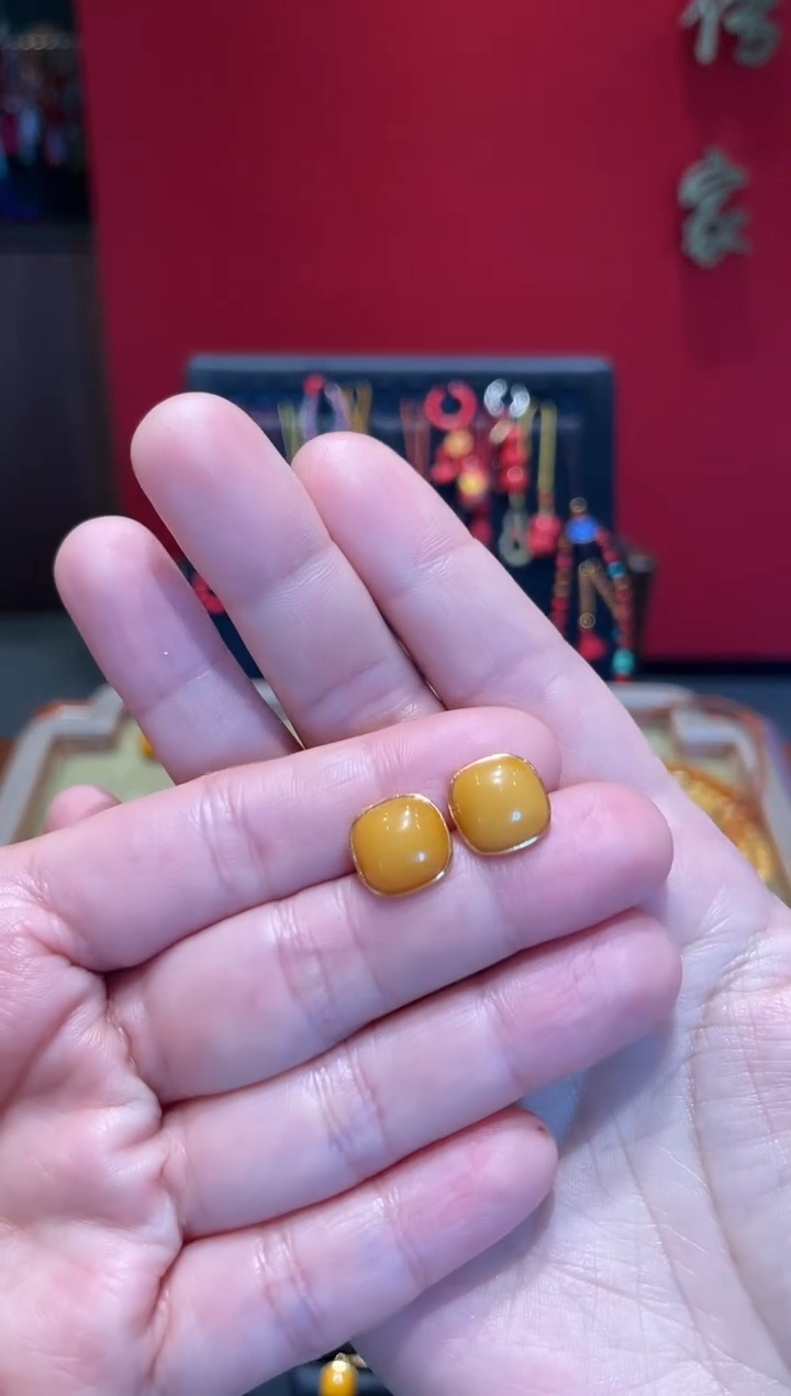 蜜蜡颈饰银S925镀金镶嵌晓*耳钉