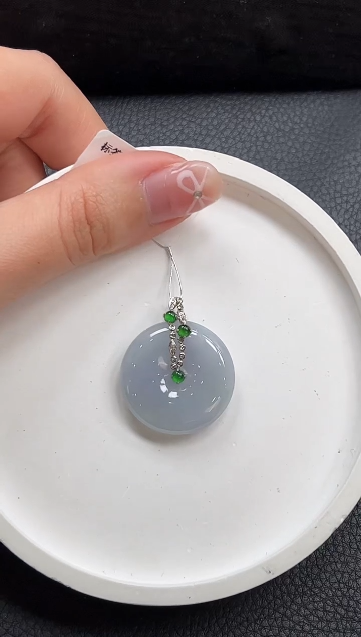 【闪购商品】翡翠颈饰18K金镶嵌平安扣