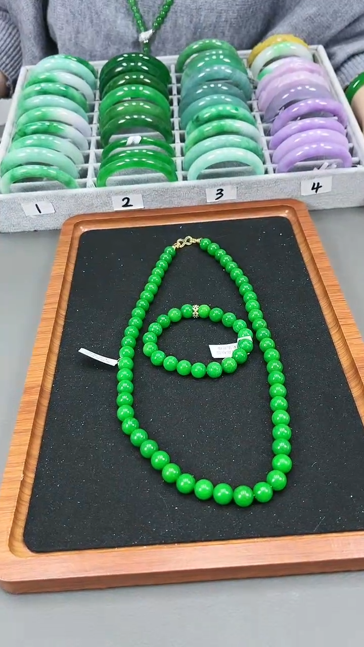 【闪购商品】砖雕s13 蜡阳绿项链+手串